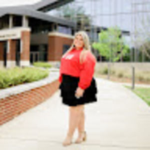 Meet your Posher, Chloe